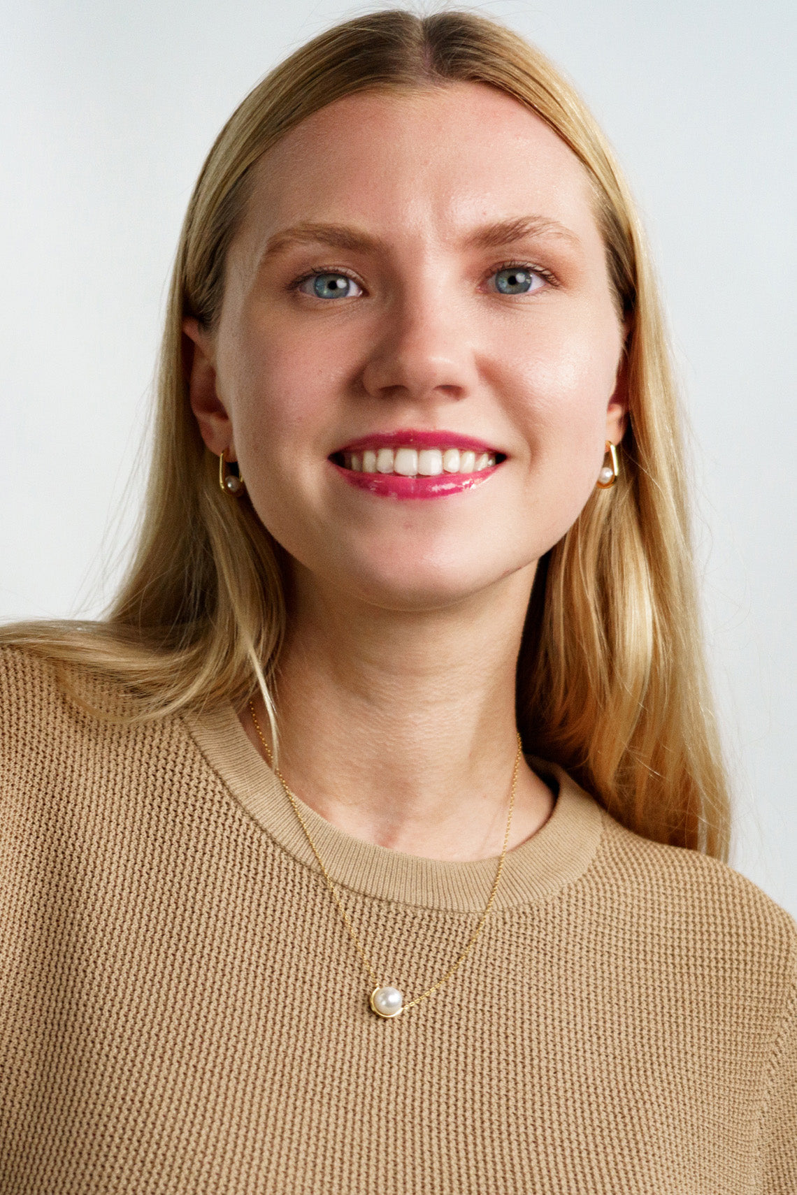 ADAGIO NINE-2-FIVE PEARL OVAL HOOPS GOLD-PEROZ Accessories