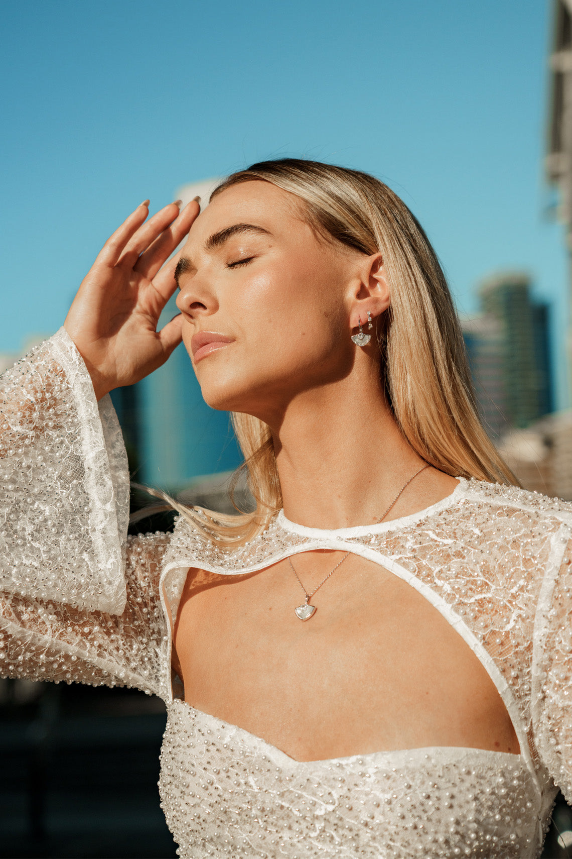 CHIC NOEL MOTHER OF PEARL FAN PENDANT SILVER-PEROZ Accessories