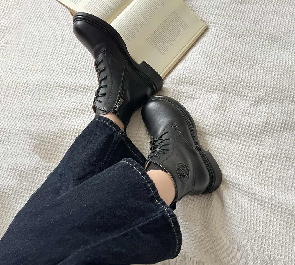 EVERAU Women Leather Lace Up Zipper Ankle Boots Gabriela