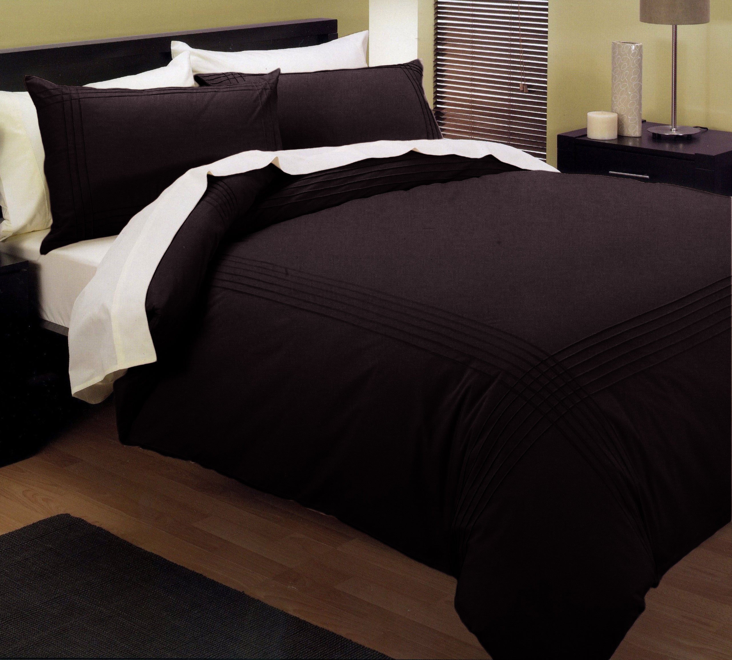 Kingtex Pintuck Quilt Cover Set Chocolate Queen-Home & Garden > Bedding > Duvet Covers-PEROZ Accessories