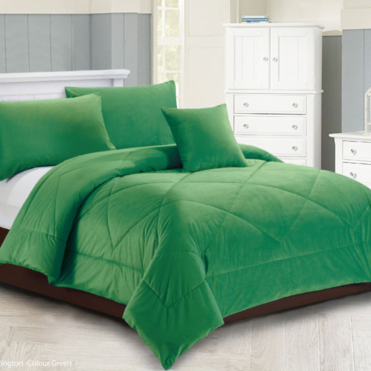 Georges Fine Linens Carrington Quilt / Comforter Set Green Queen-Home & Garden > Bedding > Quilts & Duvets-PEROZ Accessories