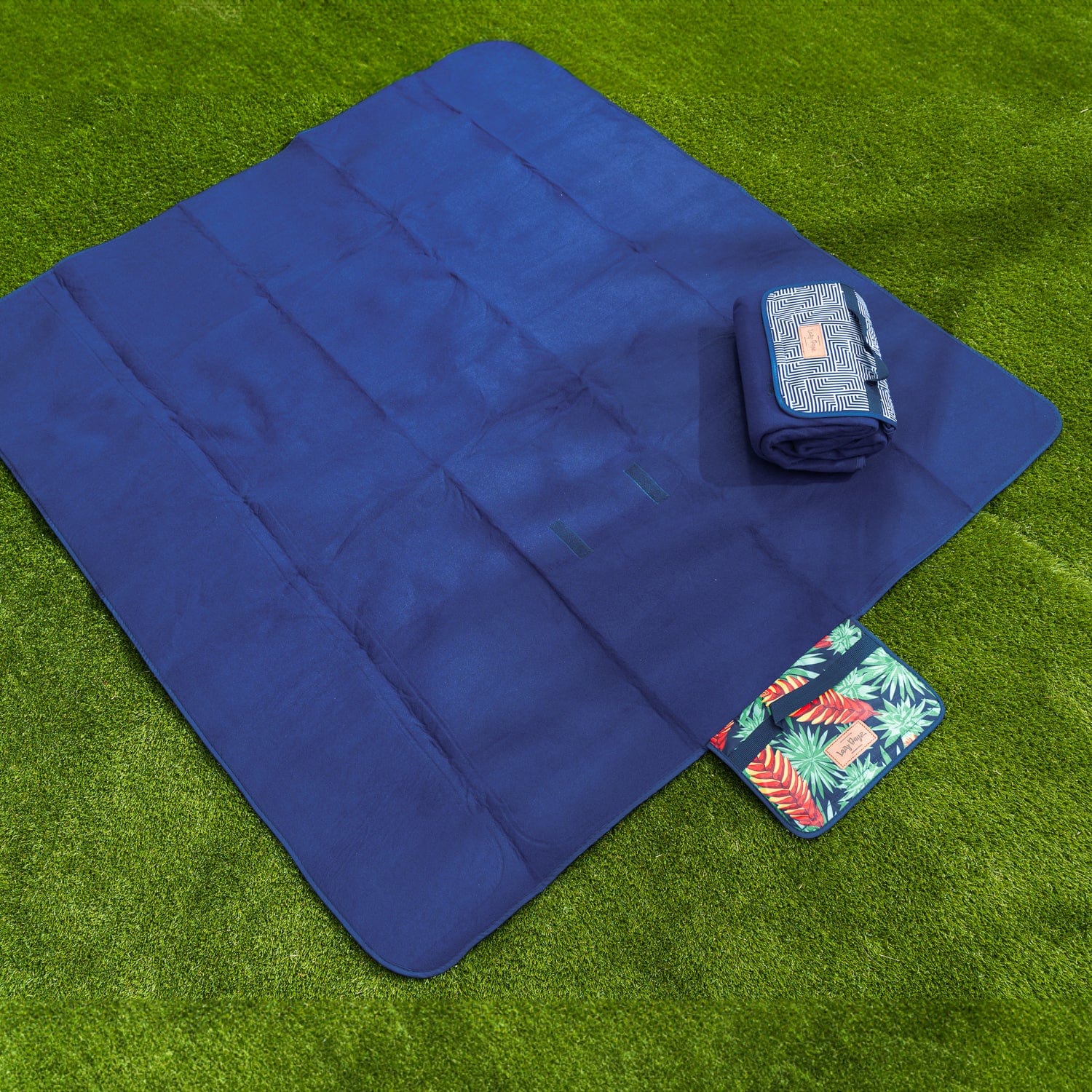 Lazy Dayz Fleece Picnic Rug - Mossman-Outdoor Recreation > Picnic > Picnic Baskets-PEROZ Accessories