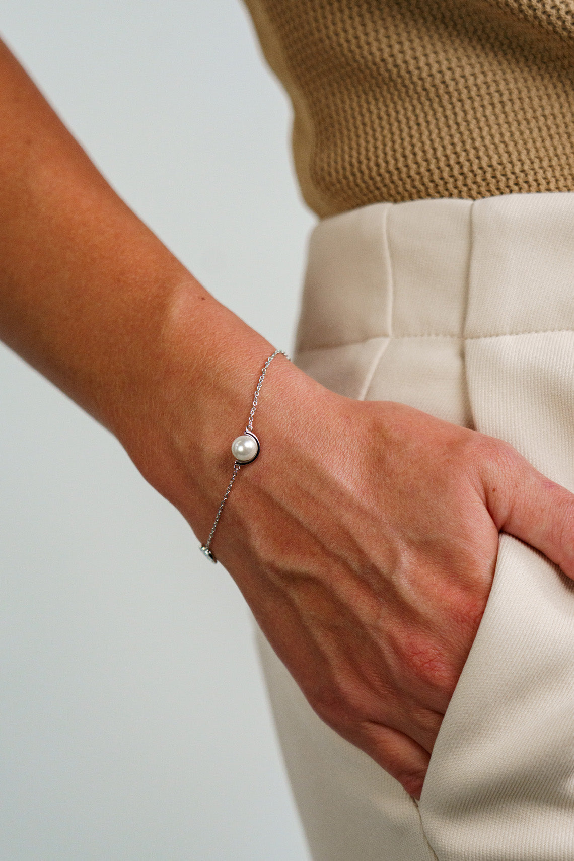 ADAGIO CRESCENT NINE-2-FIVE PEARL RACELET SILVER 15CM +4CM-PEROZ Accessories