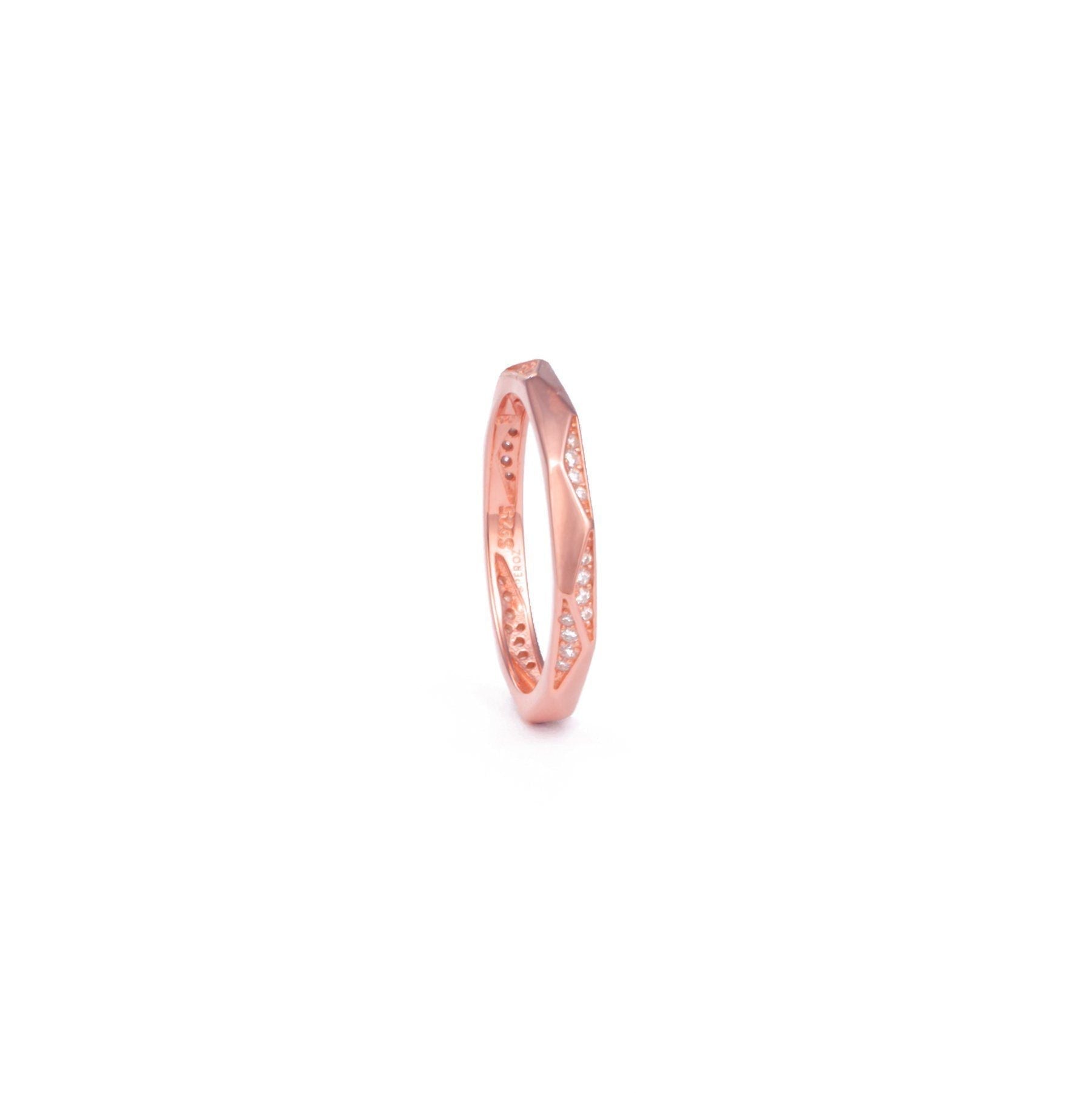 Martina Ring | Peroz
