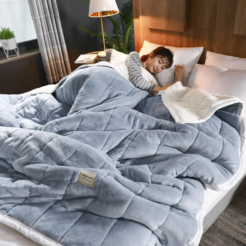Anyhouz Blanket Light Grey Fleece Autumn Winter Warm 3 Layers Thicken Flannel Soft Comfortable Warmth Quilts Washable 180x200cm-Blankets-PEROZ Accessories