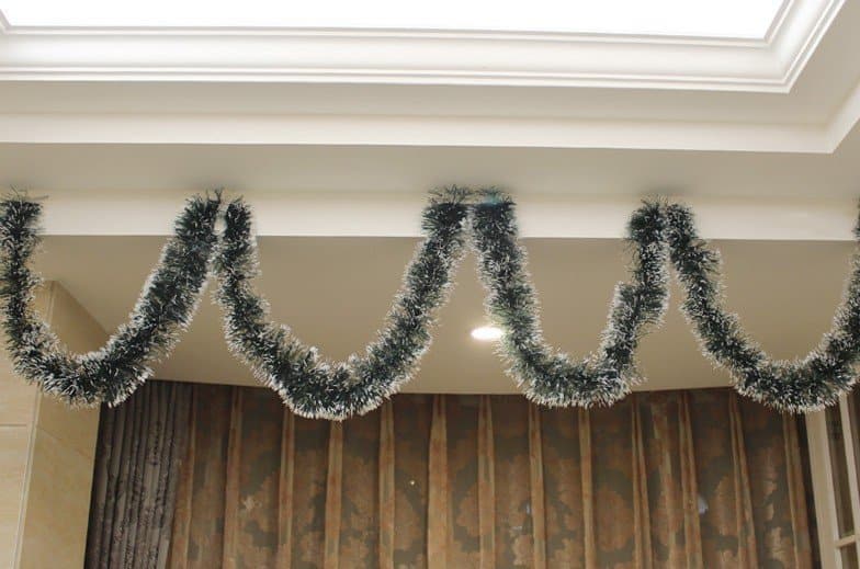 5x 2.5m Christmas Tinsel Xmas Garland Sparkly Snowflake Party Natural Home Décor, Snow Tips in Dark Green-Occasions > Christmas-PEROZ Accessories