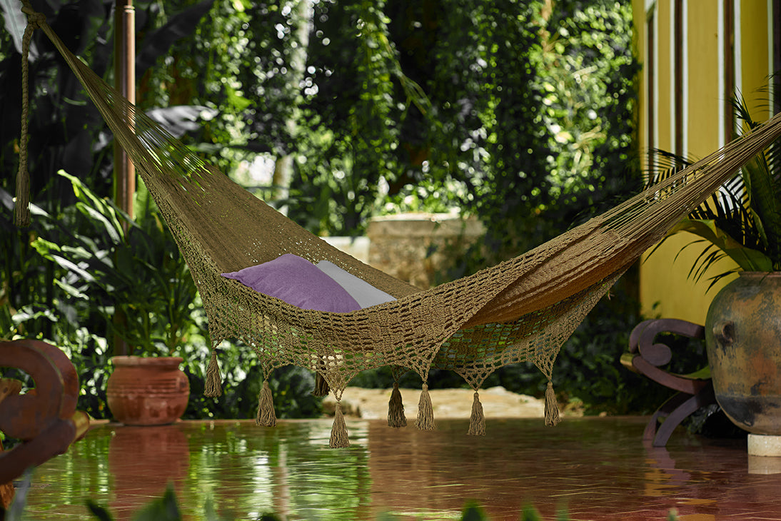 Outdoor undercover cotton Mayan Legacy hammock with hand crocheted tassels Queen Size Cedar-Hammock-PEROZ Accessories