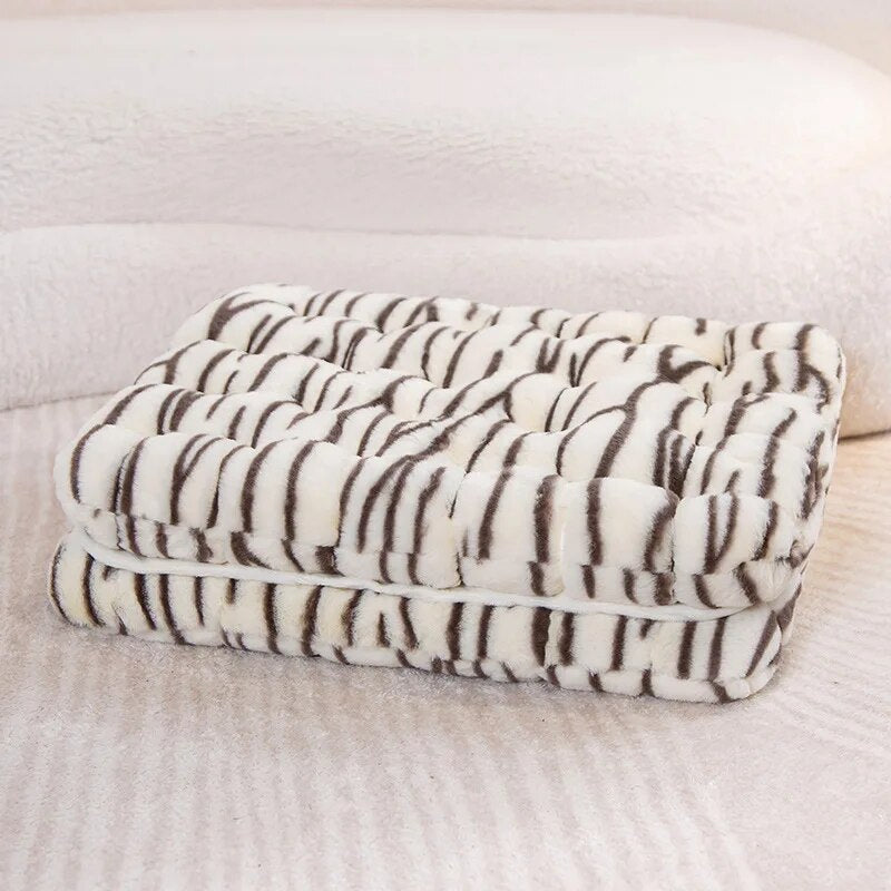Anyhouz Plush Pillow White Tiger Square Double Biscuit Shape Stuffed Soft Pillow Seat Cushion Room Decor-Pillow-PEROZ Accessories