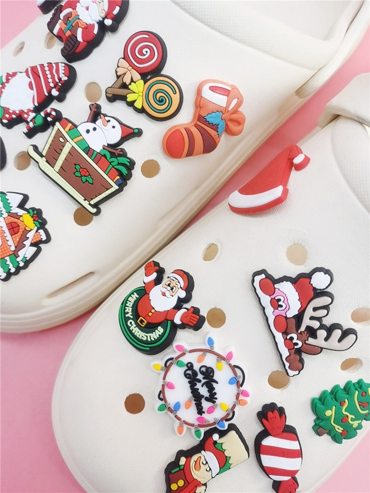 Anykidz 16Pcs Random Color Christmas Style Shoe Charm Accessories Jeans Clogs Pendants Designer Ornament Jibbitz for Crocs-Shoe Accessories-PEROZ Accessories