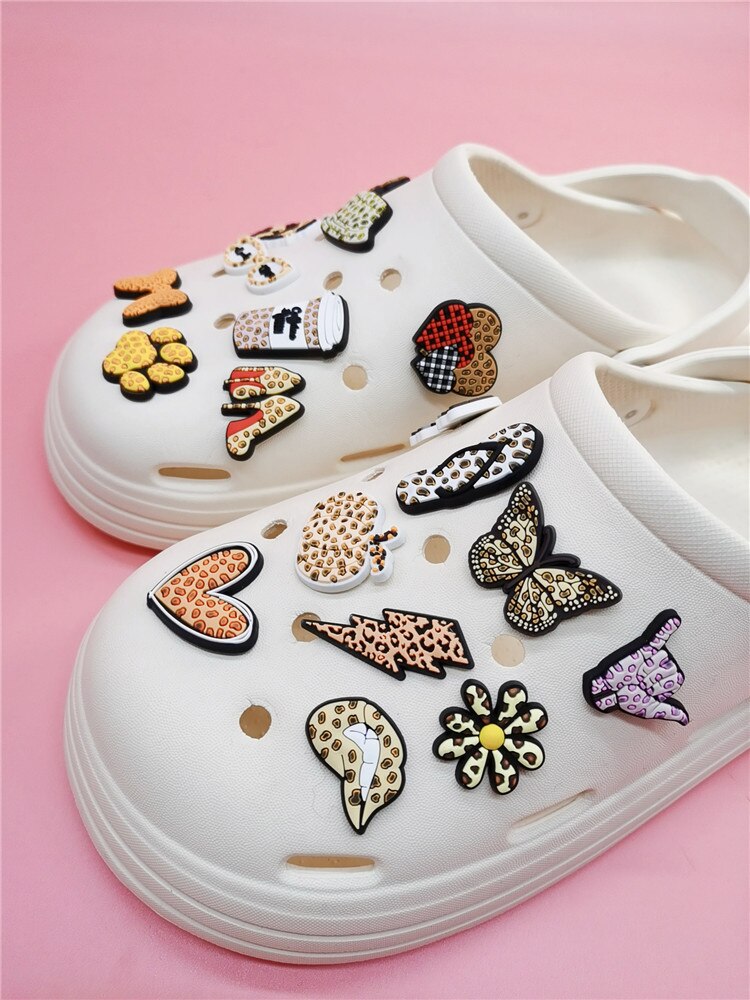 Anykidz 20pcs Random Color Tiger Design Shoe Charm Accessories Jeans Clogs Pendants Designer Ornament Jibbitz for Crocs-Shoe Charms-PEROZ Accessories