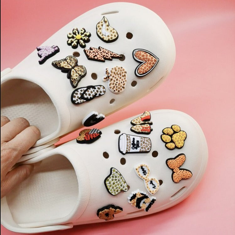 Anykidz 20pcs Random Color Tiger Design Shoe Charm Accessories Jeans Clogs Pendants Designer Ornament Jibbitz for Crocs-Shoe Charms-PEROZ Accessories