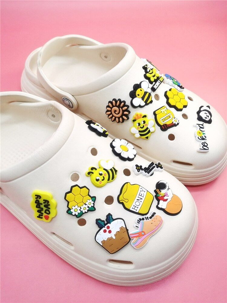 Anykidz 20pcs Random Color Cartoon Shoe Charm Accessories Jeans Clogs Pendants Designer Ornament Jibbitz for Crocs-Shoe Accessories-PEROZ Accessories