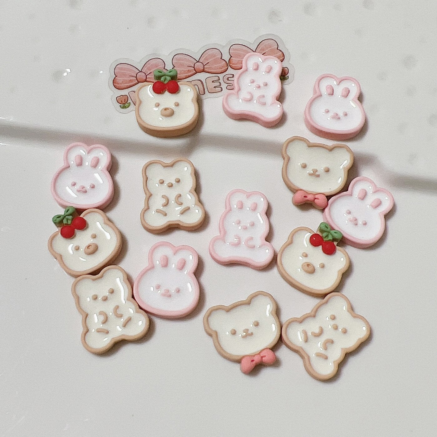 Anykidz 5pcs Cream Bunny Bear Design Shoe Charm Accessories Jeans Clogs Pendant Pin Designer Ornament Jibbitz for Crocs-Shoe Charms-PEROZ Accessories
