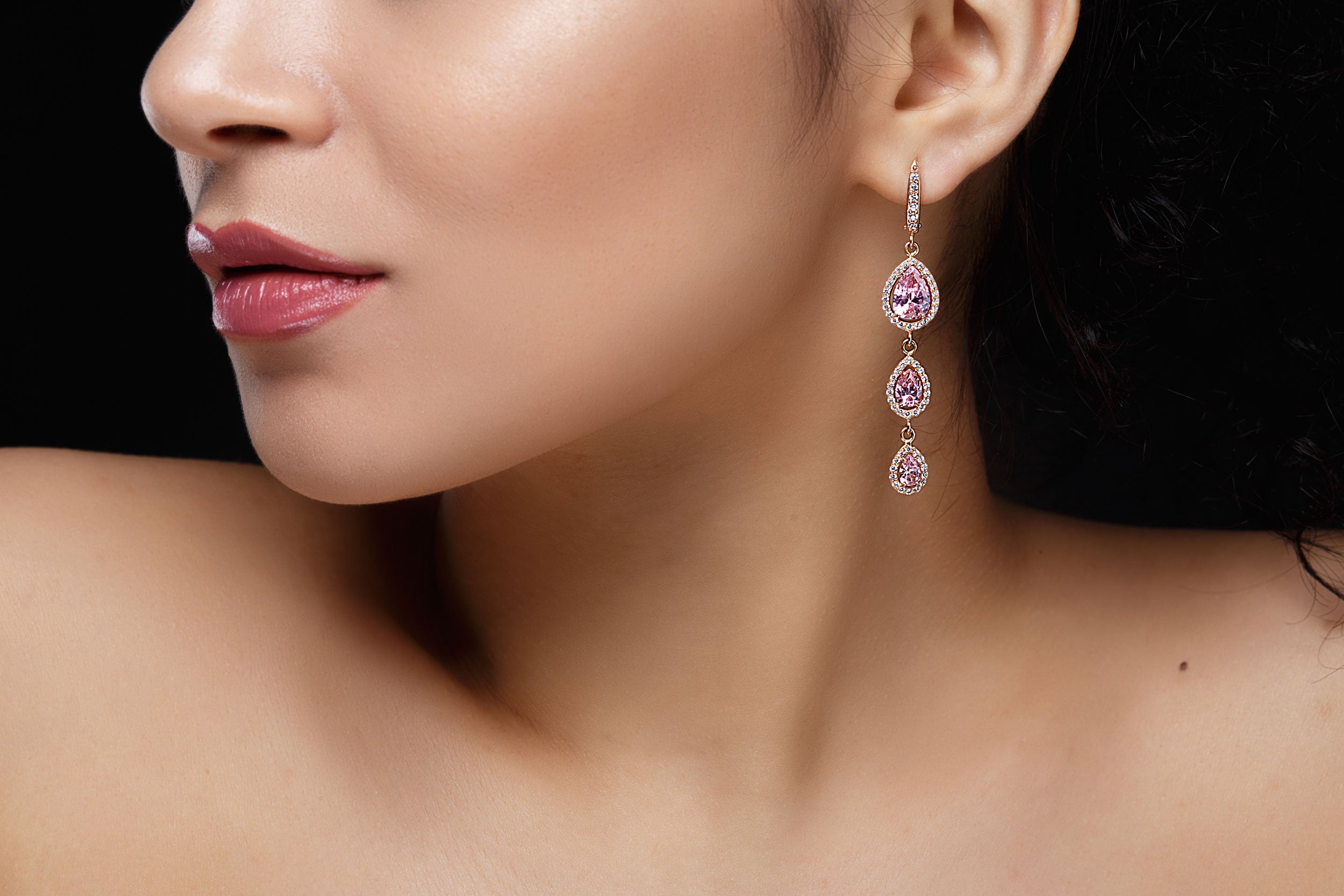 What is the most popular style of earrings for women? | PEROZ Accessories