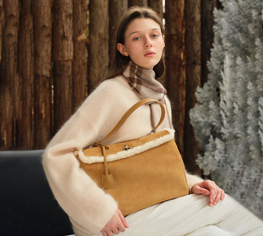 AUSTRALIAN SHEPHERD  Women Fluffy Wool Adjustable Strap Over Shoulder Tote Bag Duwel