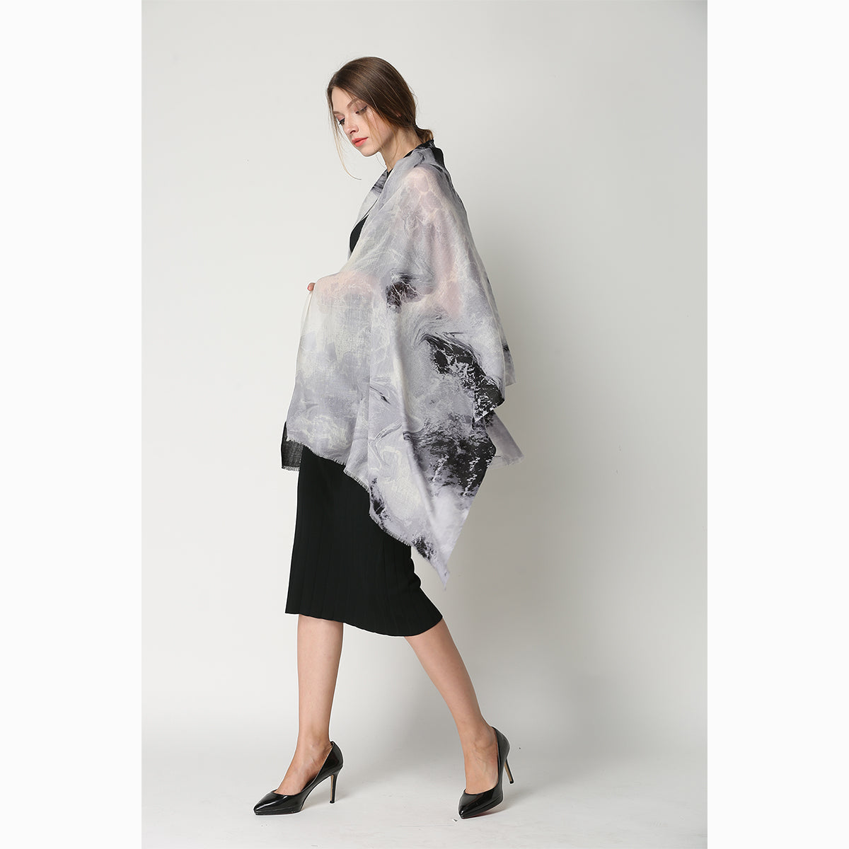 Ugg 100% Australian Merino Wool Scarf Ivory and Black-Scarves-PEROZ Accessories