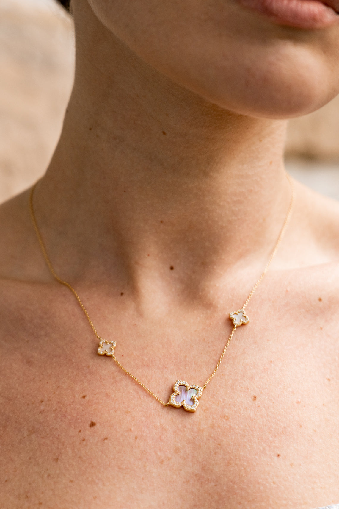 SYDNEY SOIRÉE FAIRWATER MOTHER OF PEARL DELUXE NECKLACE GOLD-PEROZ Accessories