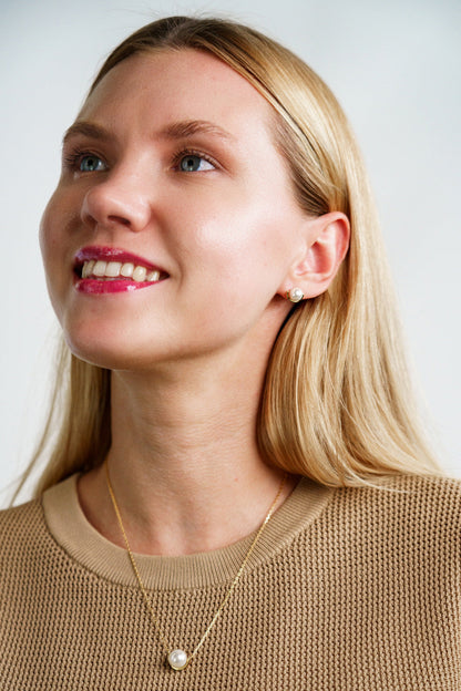 ADAGIO CRESCENT NINE-2-FIVE PEARL CRESCENT EARRINGS GOLD-PEROZ Accessories