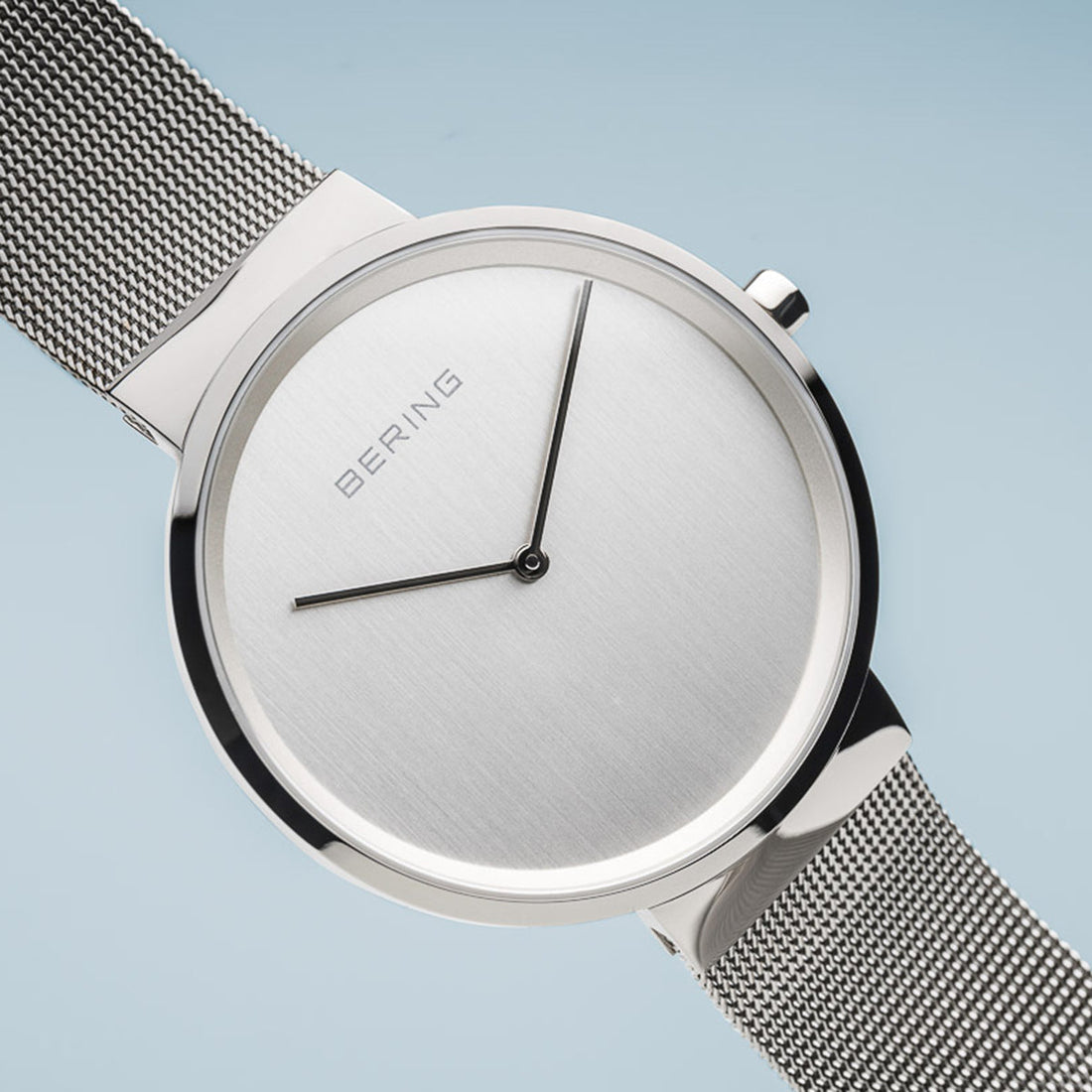 Bering Classic Polished Silver 39mm Milanese Strap-PEROZ Accessories