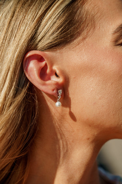 CHIC NOEL FRESHWATER PEARL PYRMONT EARRINGS SILVER-PEROZ Accessories