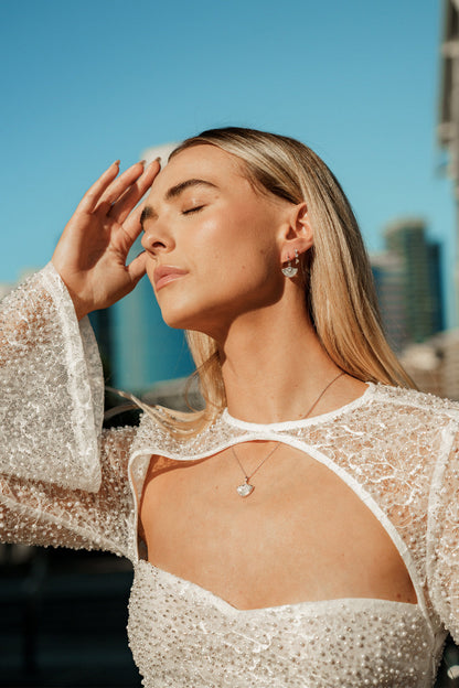 CHIC NOEL MOTHER OF PEARL FAN PENDANT SILVER-PEROZ Accessories