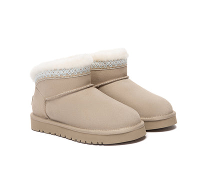 Mini Liora Australian Shepherd UGG