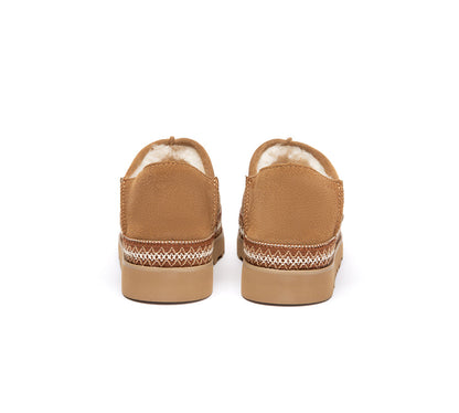 Tayven Australian Shepherd UGG