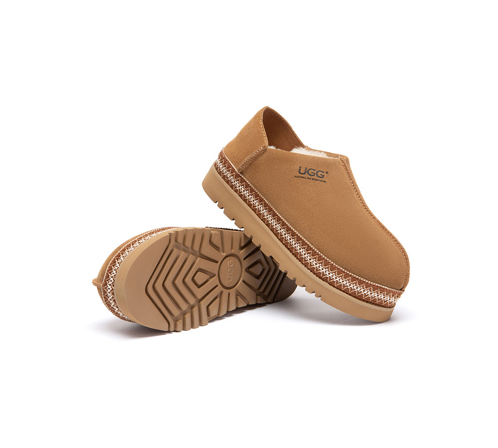 Tayven Australian Shepherd UGG