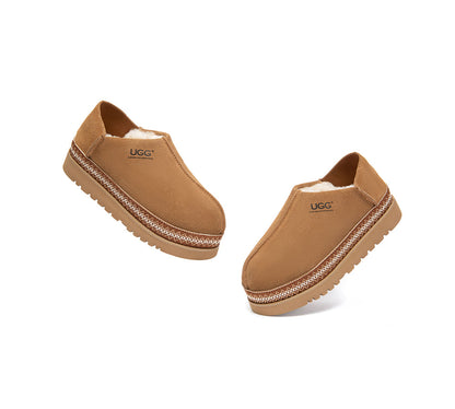 Tayven Australian Shepherd UGG
