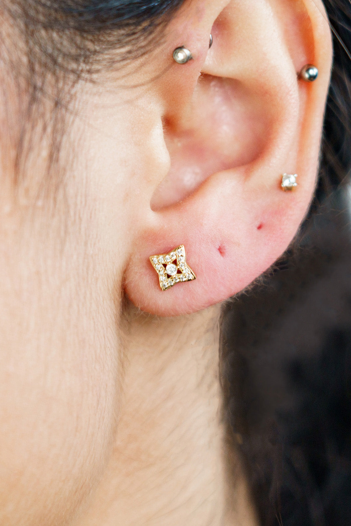 GEORGINI MIDNIGHT VELVET FAIRWATER PETITE EARRINGS GOLD-PEROZ Accessories