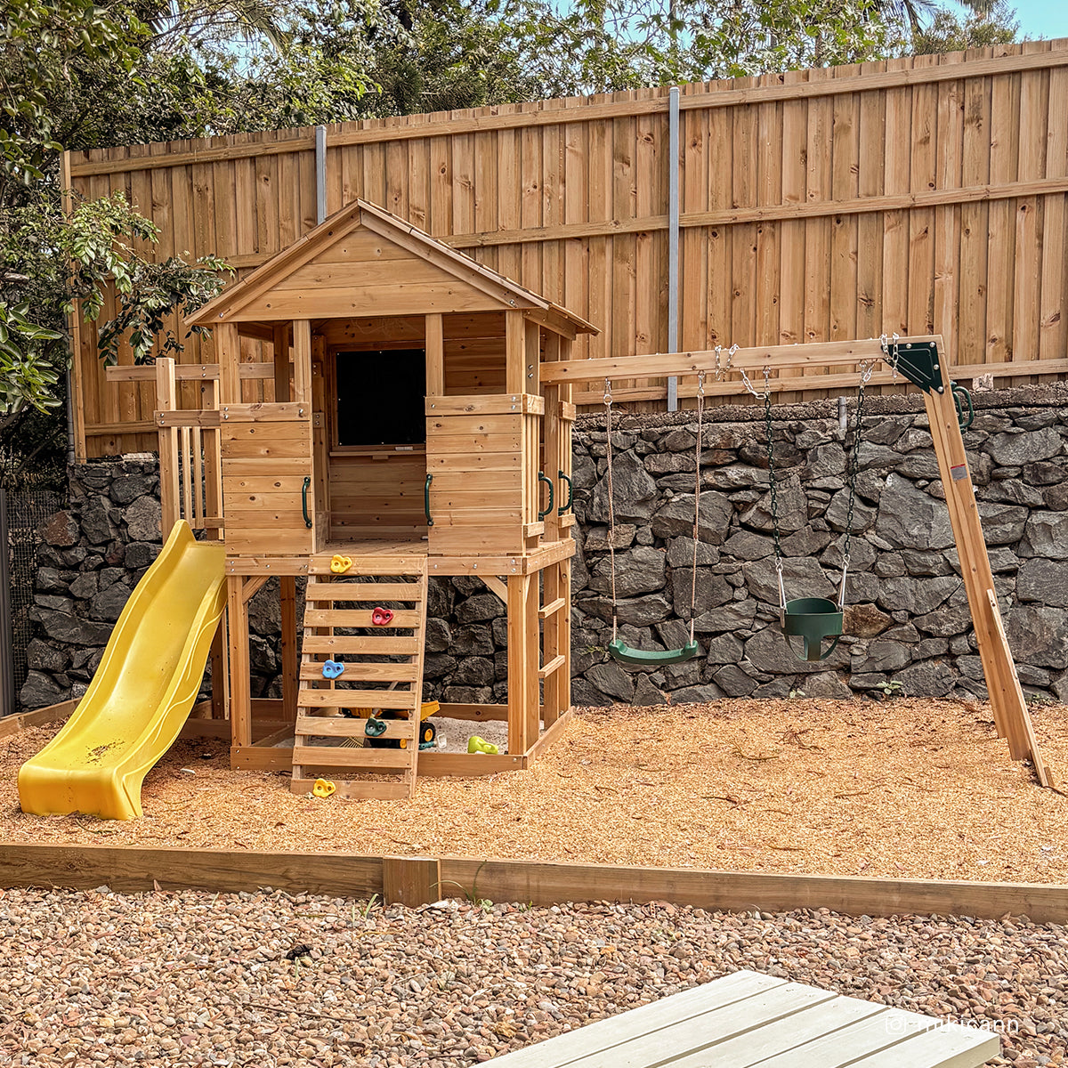Lifespan Kids Kingston Cubby House with 2.2m Yellow Slide-Baby &amp; Kids > Baby &amp; Kid&