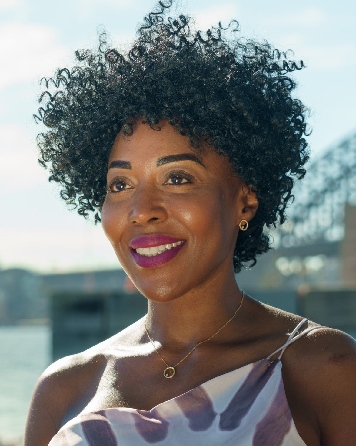 OPAL GLOW BLUE CREATED OPAL CIRCLE PENDANT GOLD-PEROZ Accessories