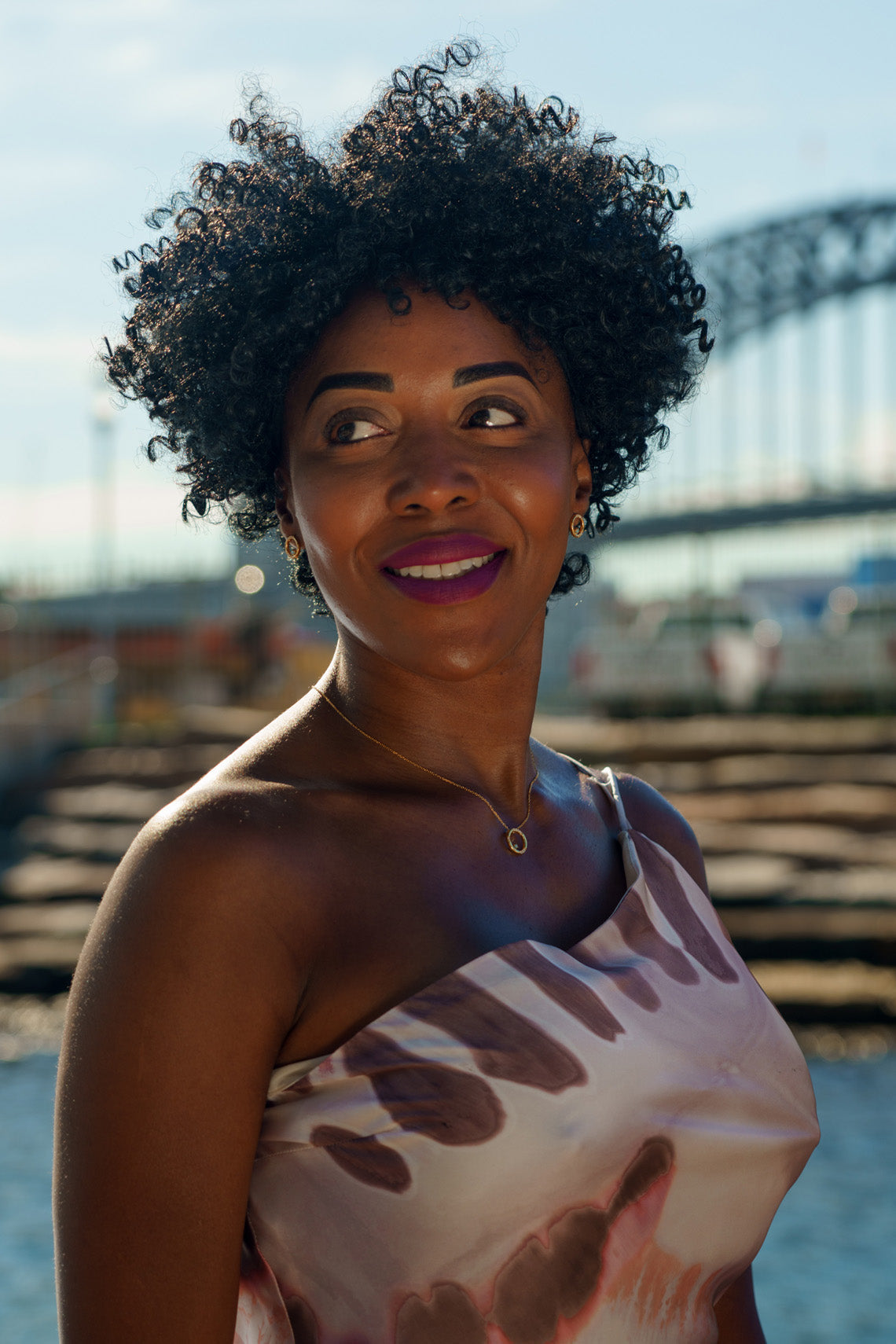 OPAL GLOW BLUE CREATED OPAL CIRCLE PENDANT GOLD-PEROZ Accessories