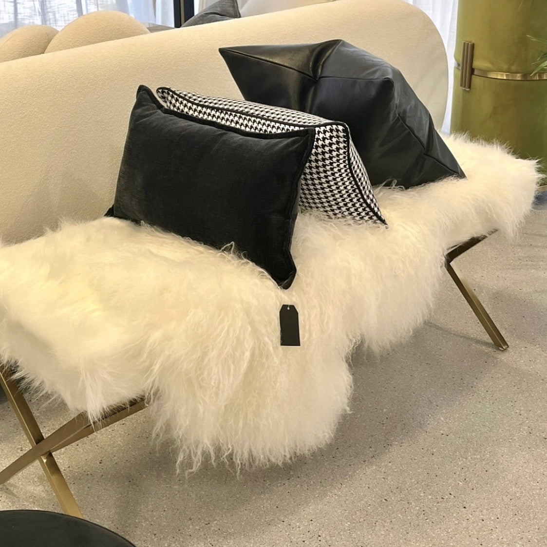 Interior Ave - Oxley Fur Bench - White &amp; Gold