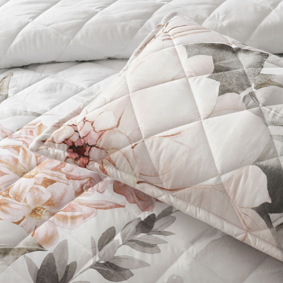 Bianca Giselle White Polyester Printed Floral Coverlet Set Super King-Home &amp; Garden > Bedding > Quilts &amp; Duvets-PEROZ Accessories