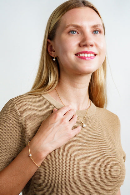 ADAGIO EFFORTLESS GLOW BAR DANGLE PEARL EARRINGS GOLD-PEROZ Accessories