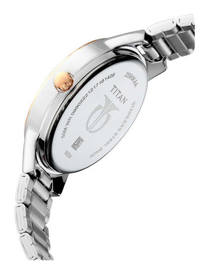 Titan Women&