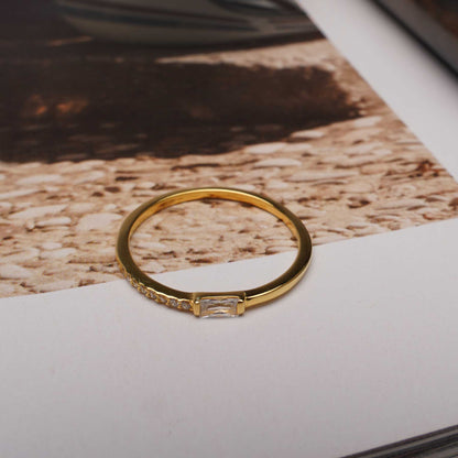 Lilia Ring | Peroz