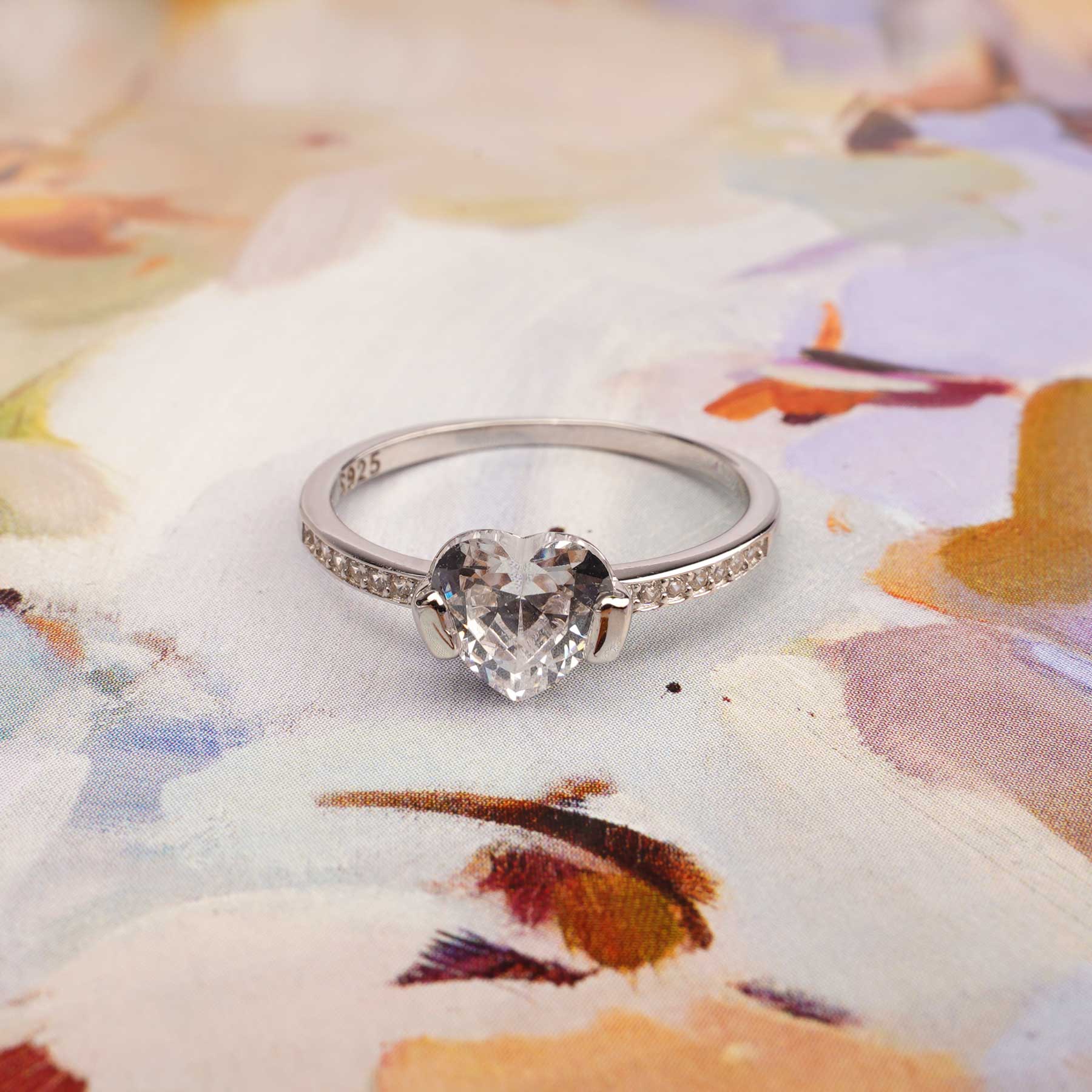 Livia Ring | Peroz