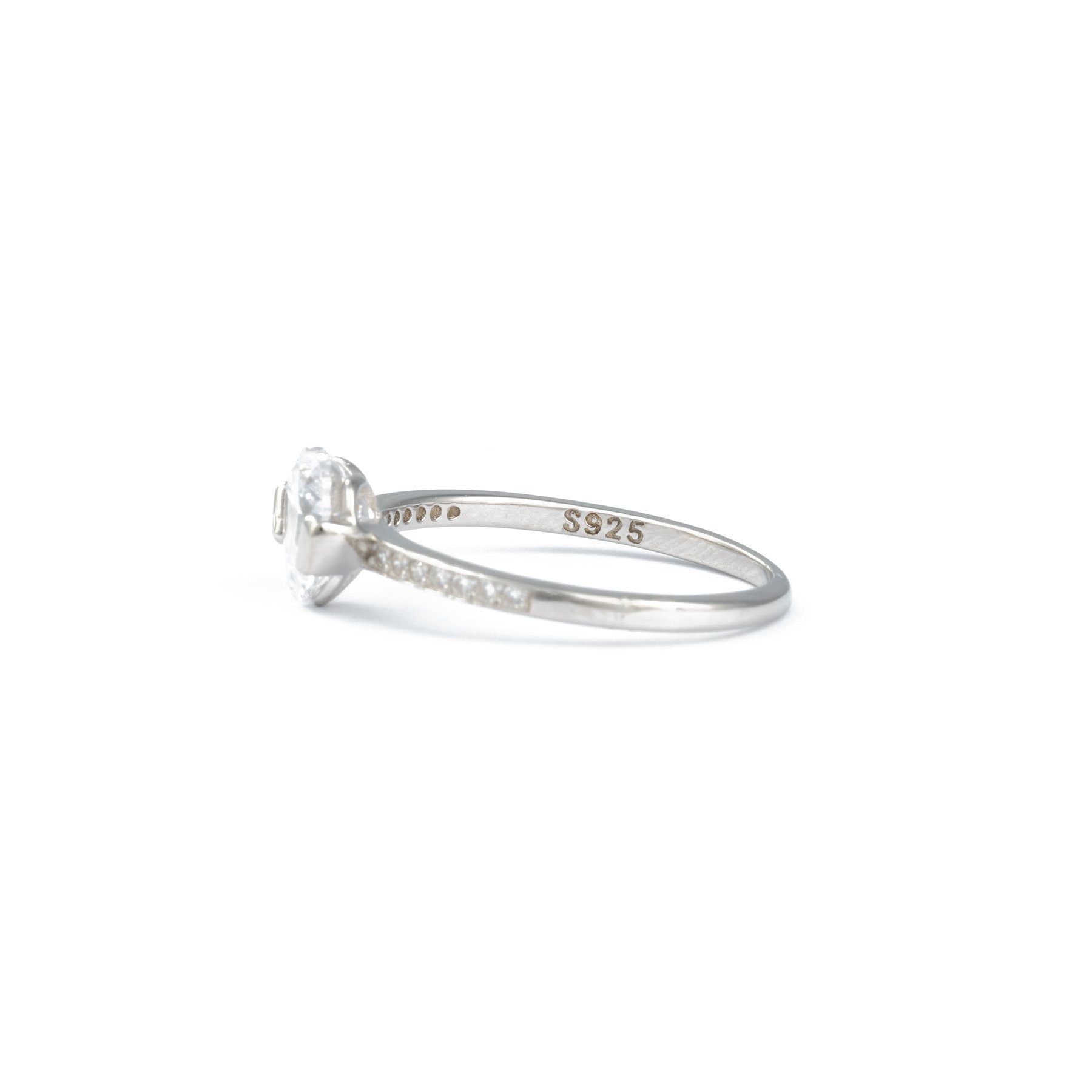 Livia Ring | Peroz
