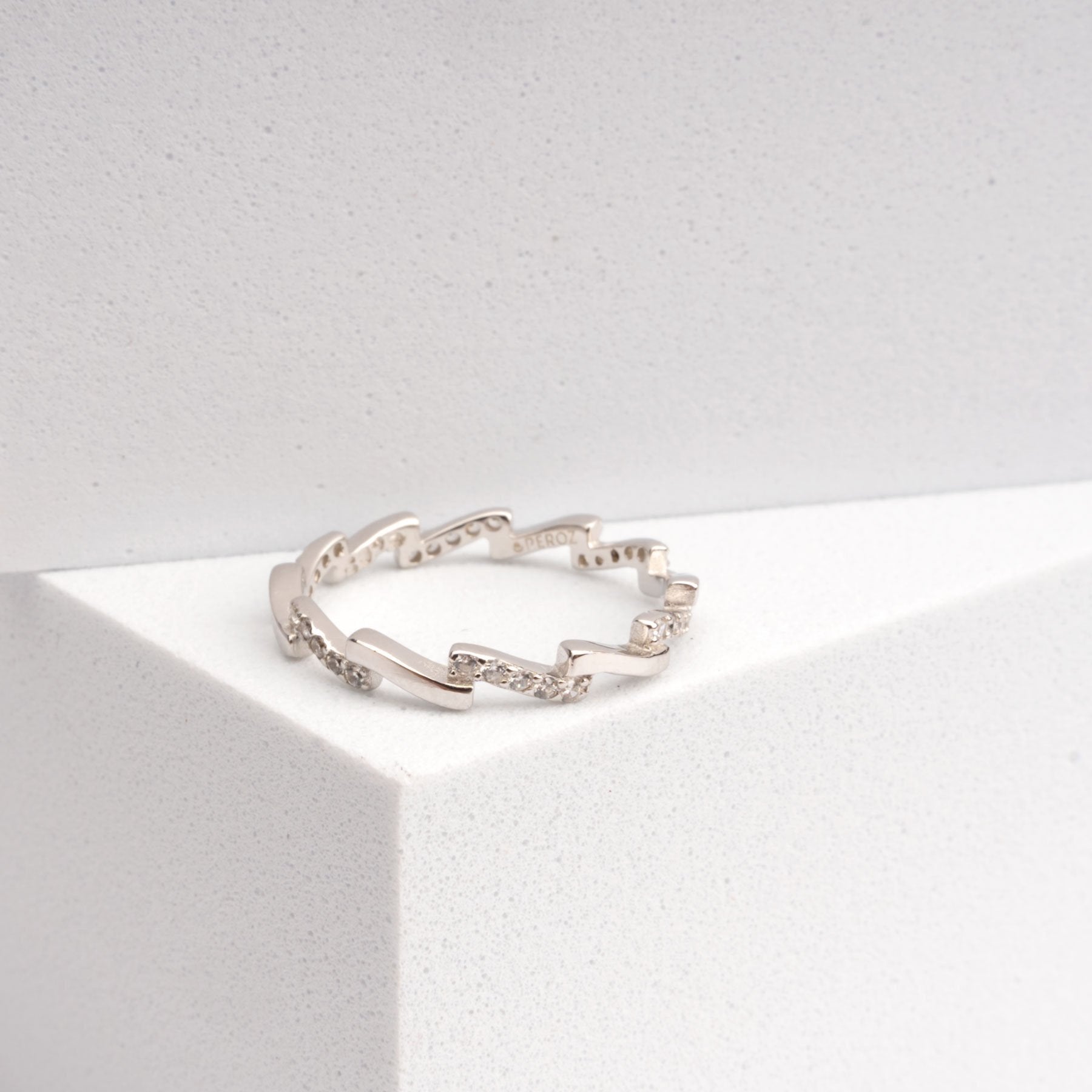 Lydia Ring | Peroz