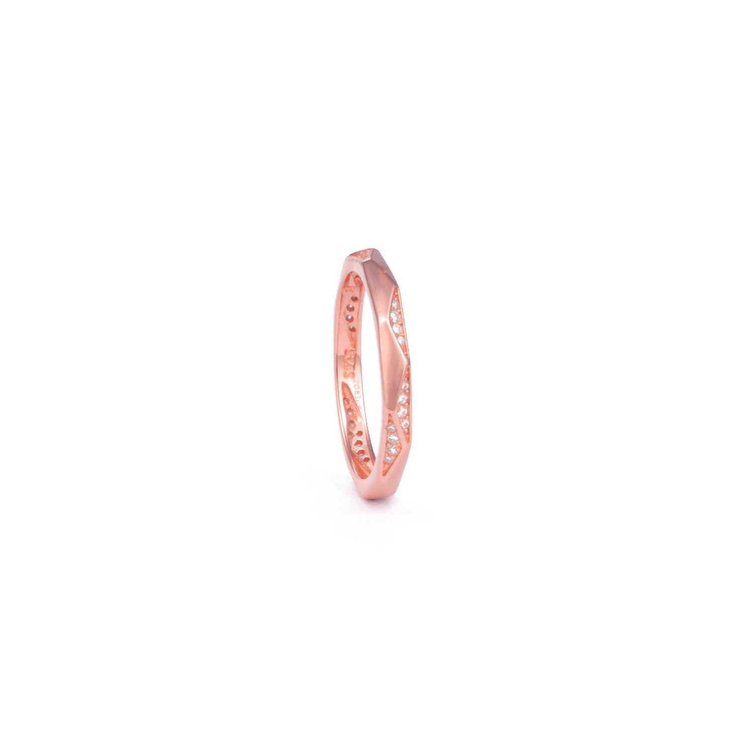 Martina Ring | Peroz