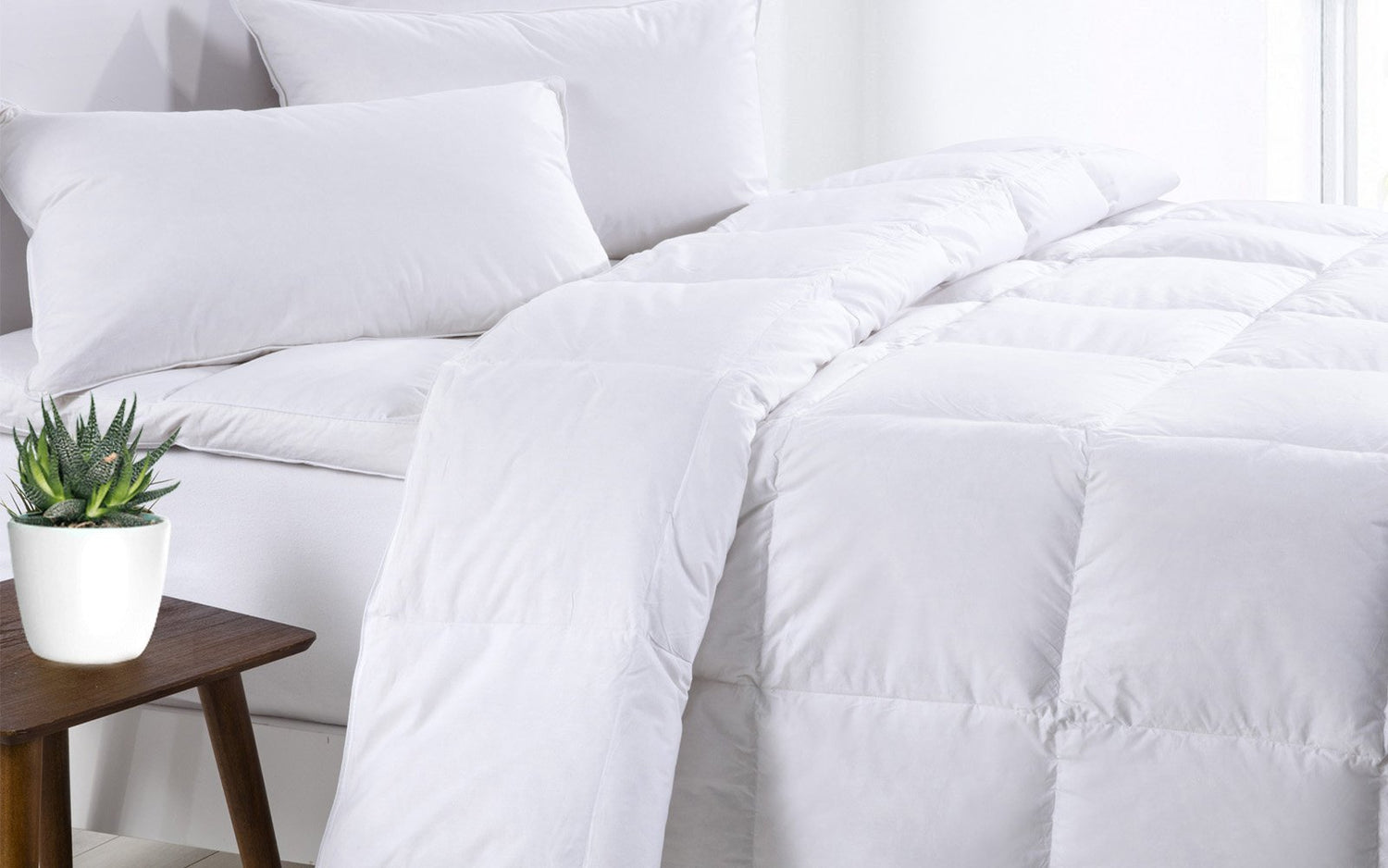 Royal Comfort 500GSM Goose Feather Down Quilt And Bamboo Quilted Pillow Set - Queen - White-Home &amp; Garden &gt; Bedding-PEROZ Accessories