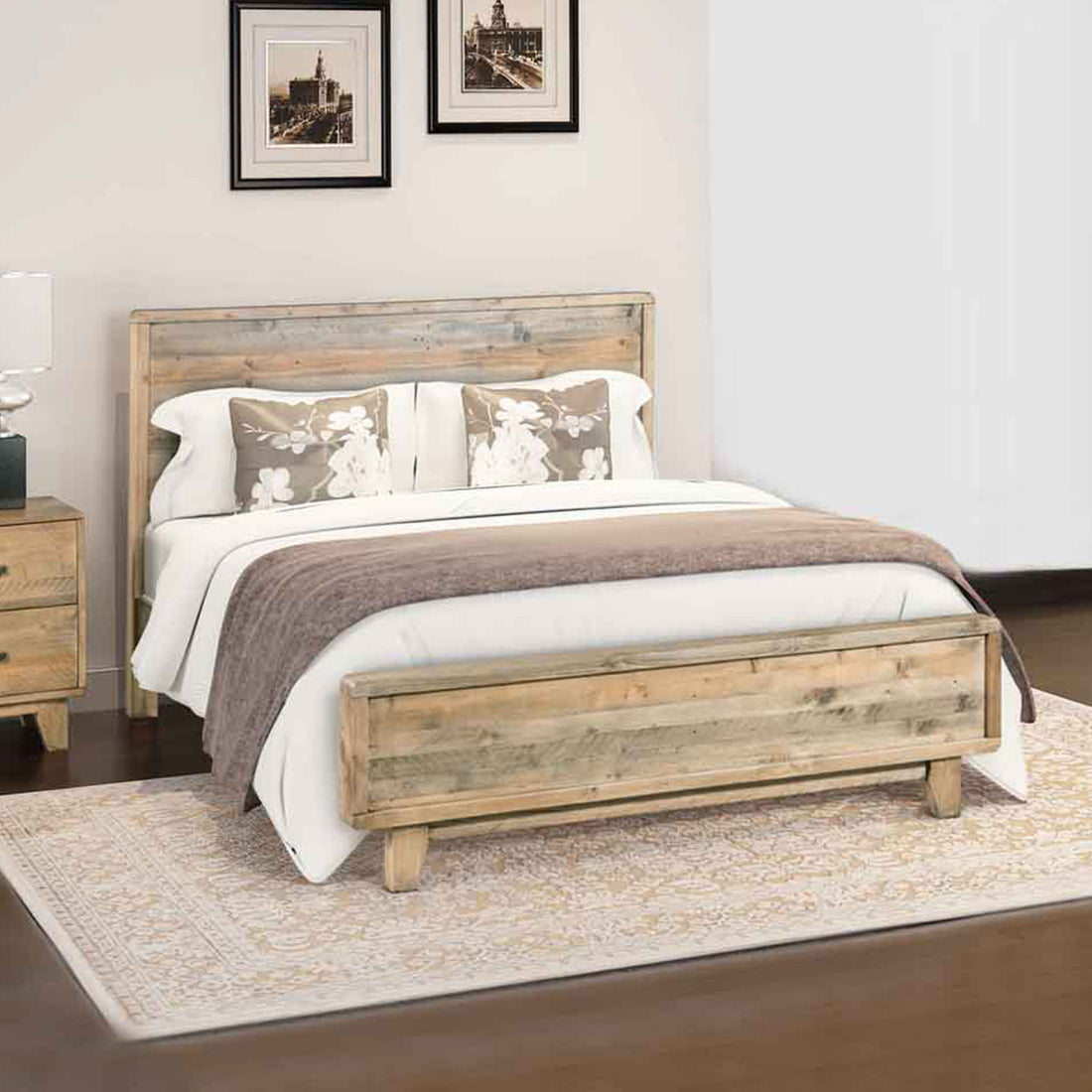 King Size Wooden Bed Frame in Solid Wood Antique Design Light Brown-Furniture &gt; Bedroom-PEROZ Accessories