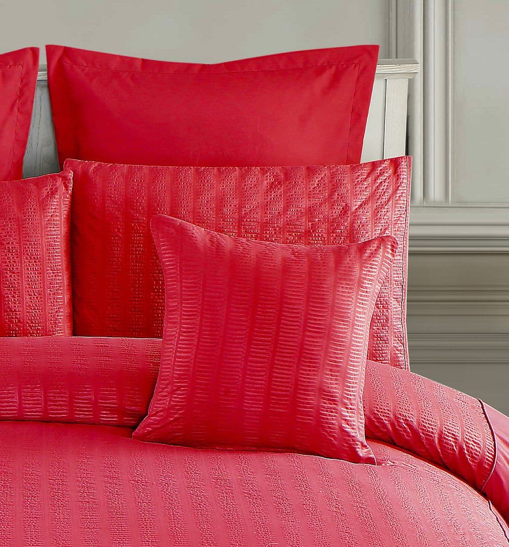 1000TC Premium Ultra Soft Seersucker Cushion Covers - 2 Pack - Red-Home &amp; Garden &gt; Bedding-PEROZ Accessories