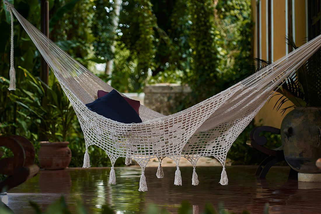 Outdoor undercover cotton Mayan Legacy hammock with hand crocheted tassels Queen Size Marble Colour-Hammock-PEROZ Accessories