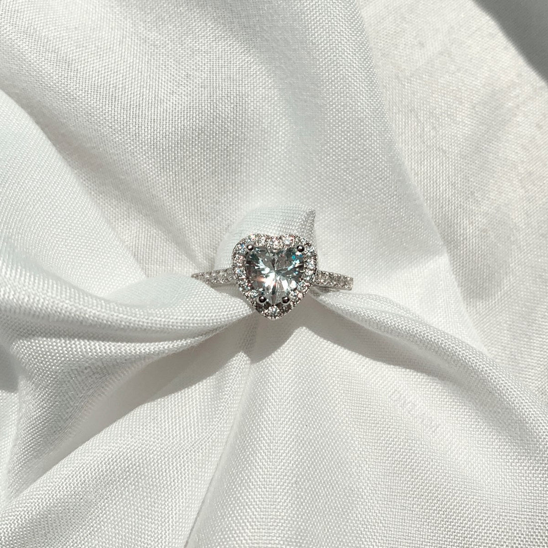 Anyco Ring Silver Dylam Heart Shape Diamond Ring Rhodium Plated Sterling Silver 8A Zircon Romantic Rings-Rings-PEROZ Accessories