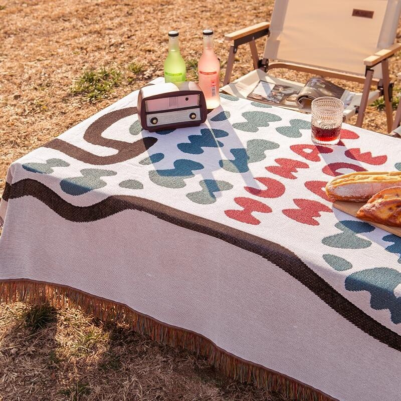 Anyhouz Polar Bear Throw Blanket Cozy Sofa Couch Bed Cover Outdoor Camping Mat Home Decor Tapestry with Tassel-Blankets-PEROZ Accessories